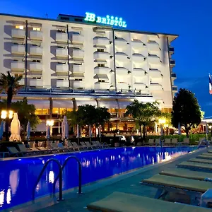 Bristol 4*, Sottomarina Italien